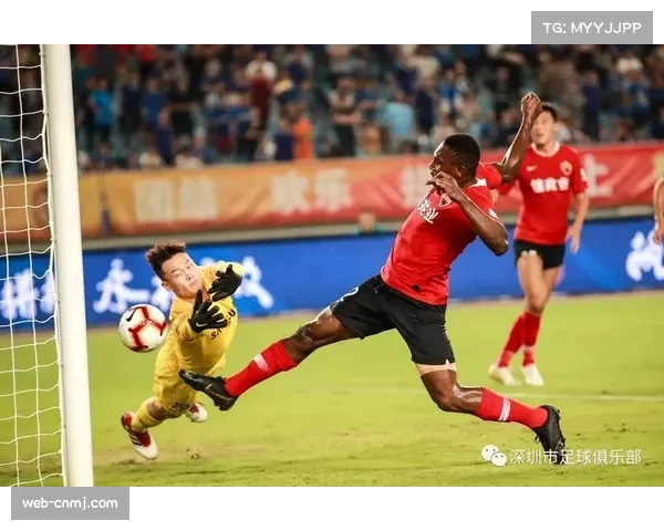 梅州客家2-1绝杀深圳新鹏城，外援读秒阶段头球破门